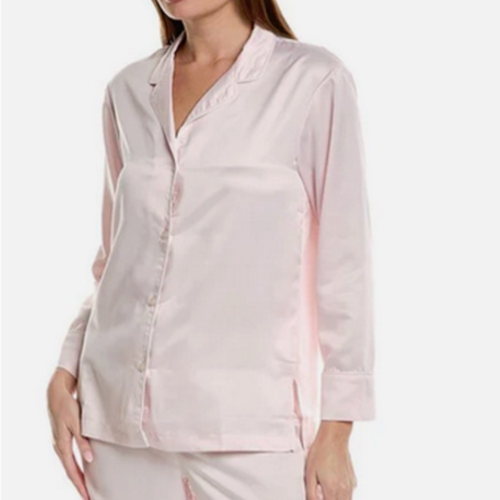 Natori pajama top size small brand new